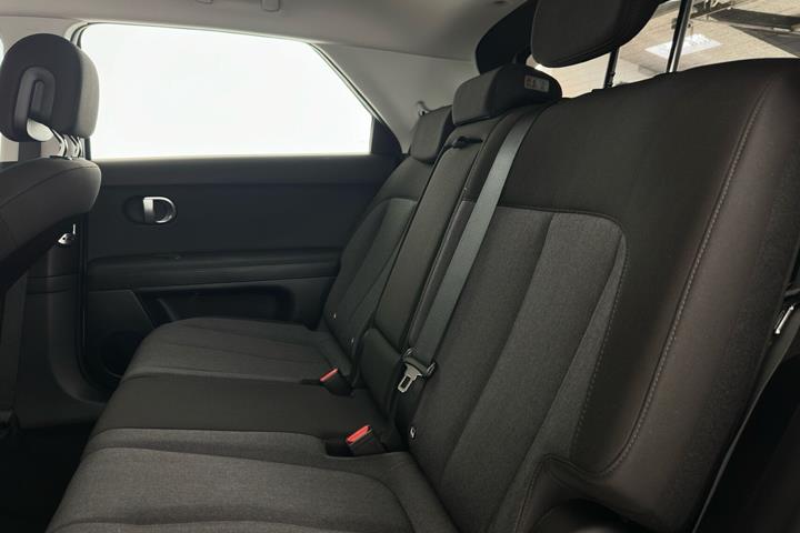 Grå Hyundai Ioniq 5 fra 2023