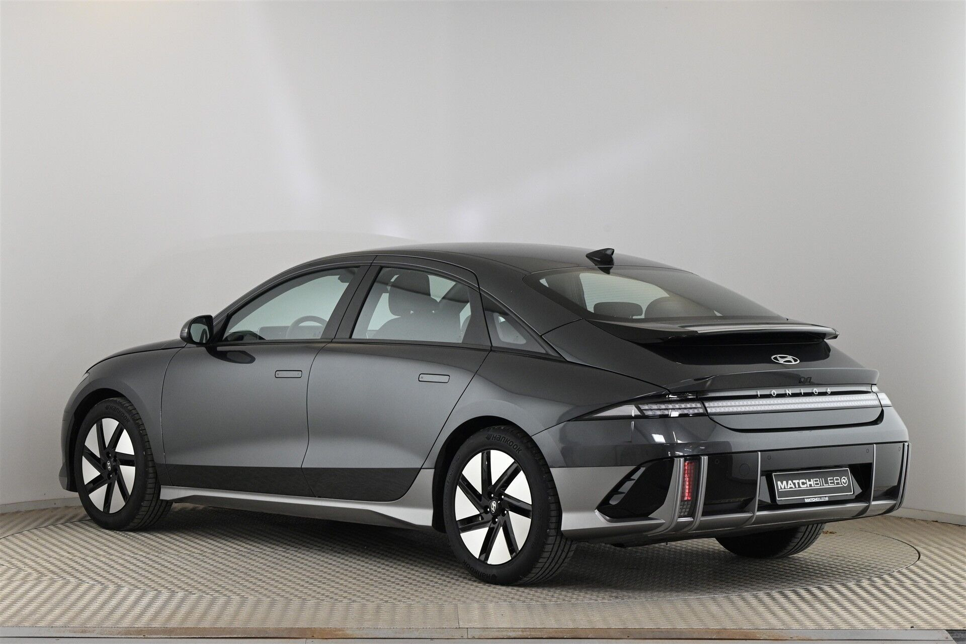 Grå Hyundai Ioniq 6 fra 2023
