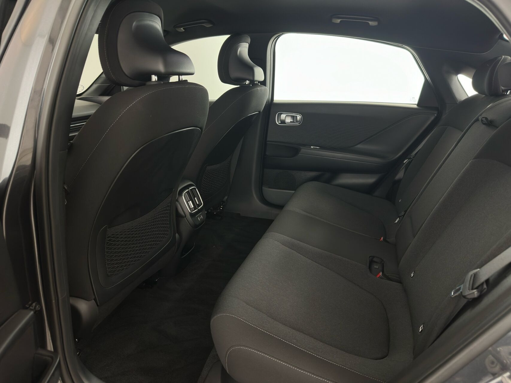 Grå Hyundai Ioniq 6 fra 2023
