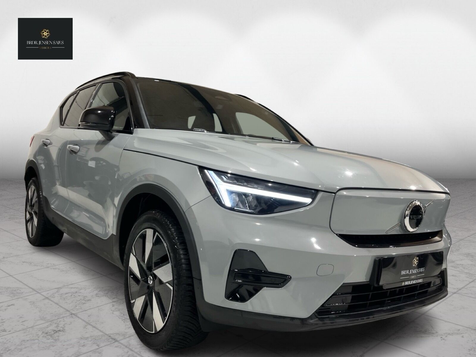 Volvo XC40 Recharge Twin Plus AWD 408HK 5d Aut.