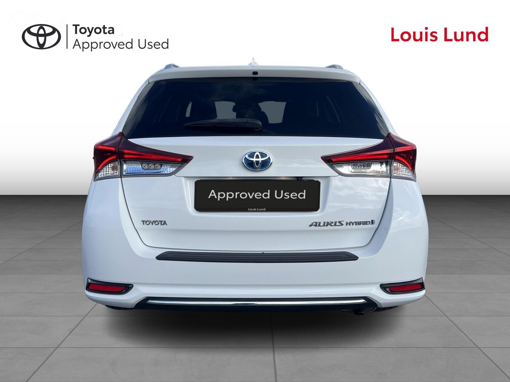 Hvid Toyota Auris fra 2016