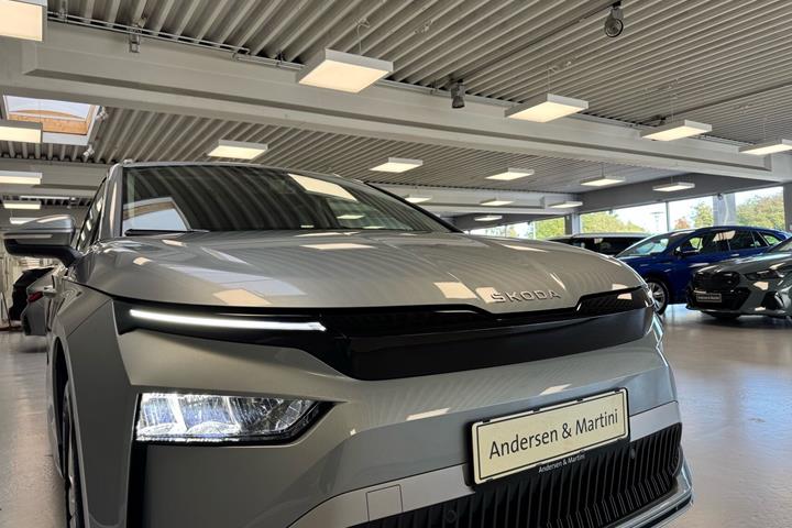 Grå Skoda Enyaq fra 2026