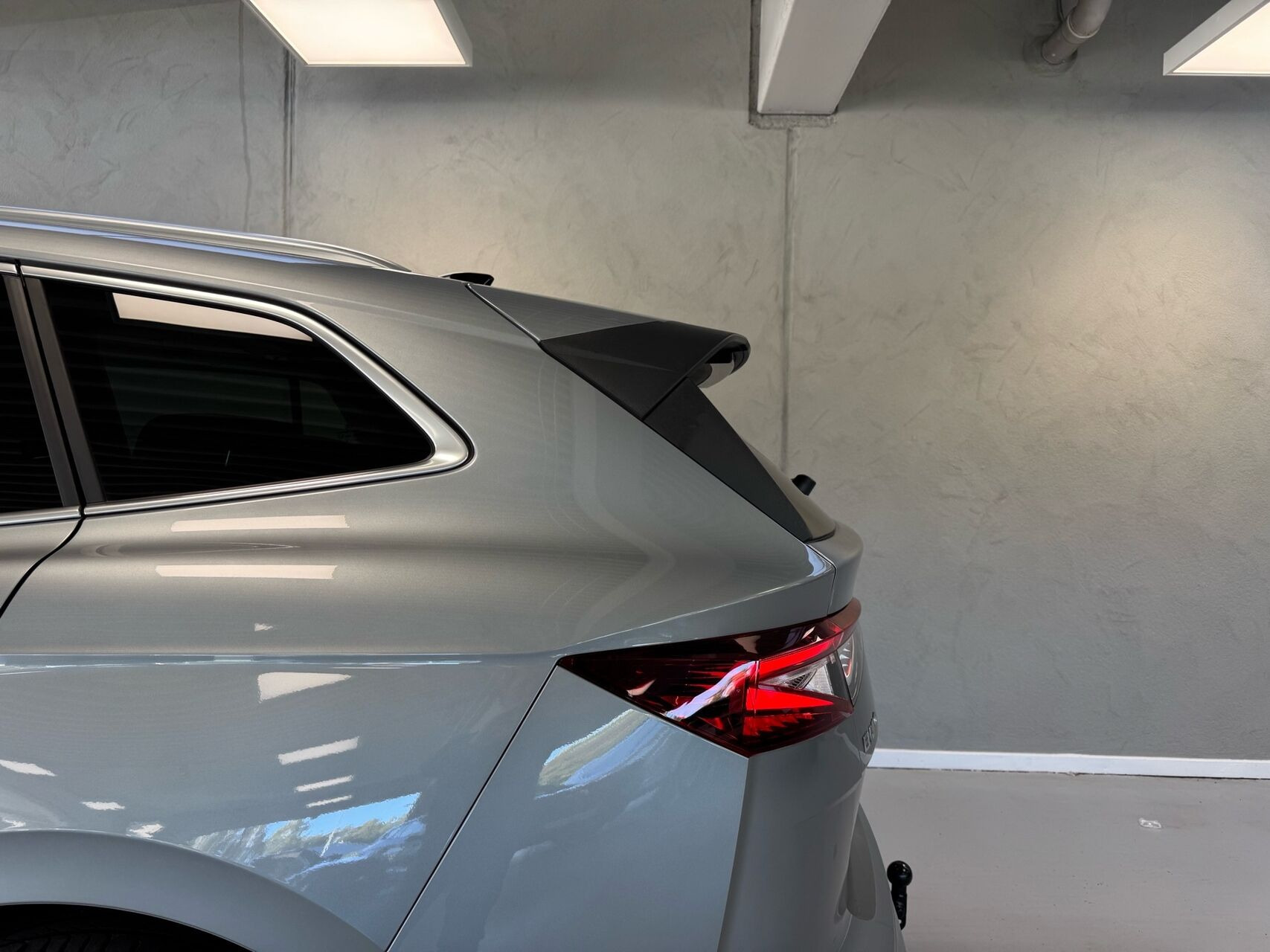 Grå Skoda Enyaq fra 2026