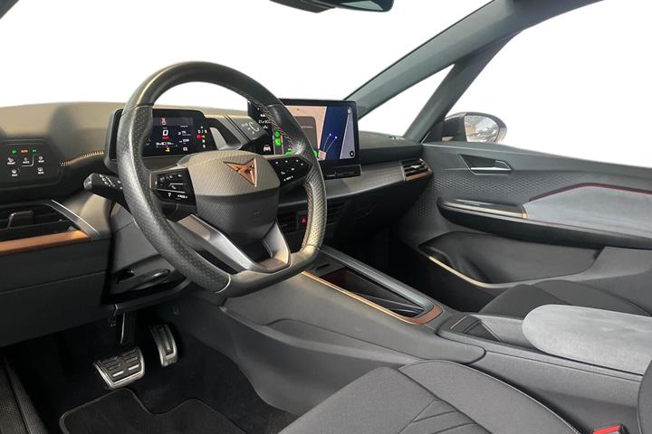Blå Cupra Born fra 2024
