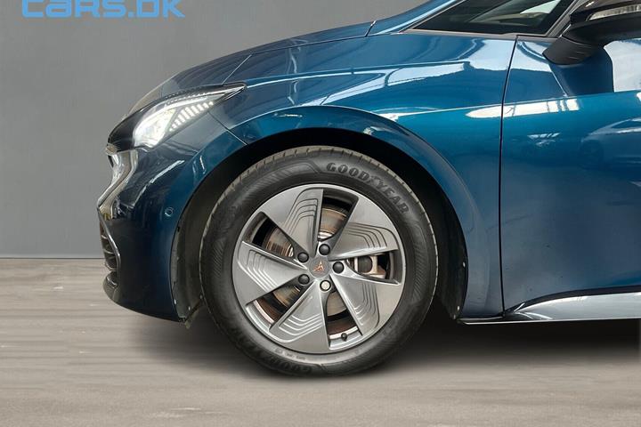 Blå Cupra Born fra 2024
