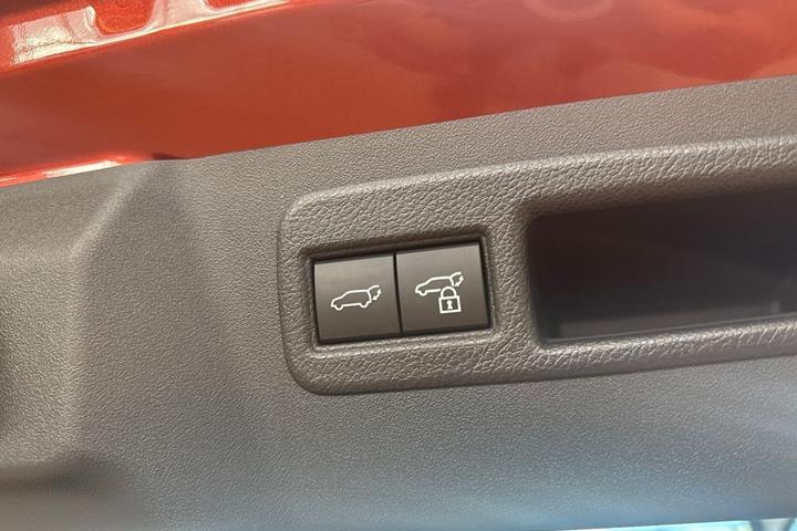 undefined Toyota C-HR+ fra 2026
