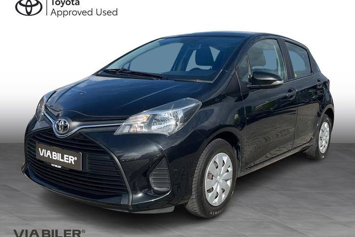 Sort Toyota Yaris fra 2014 set udefra
