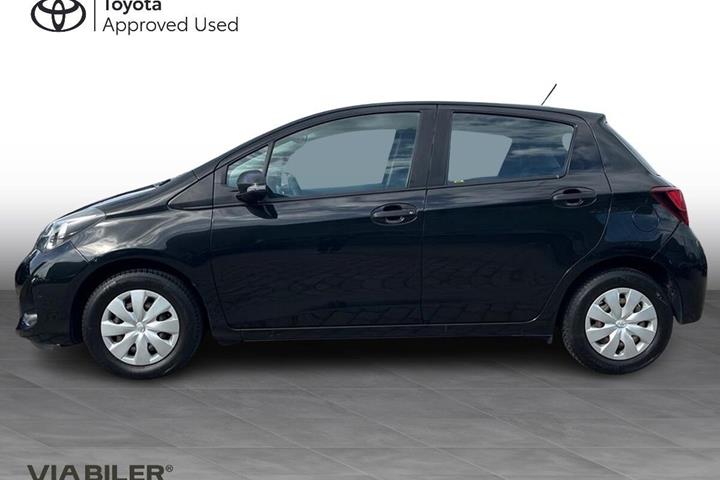 Sort Toyota Yaris fra 2014