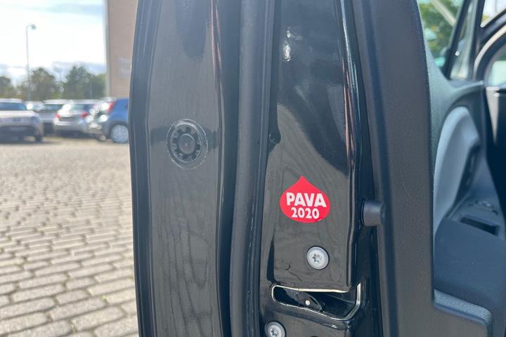 Sort Toyota Yaris fra 2014