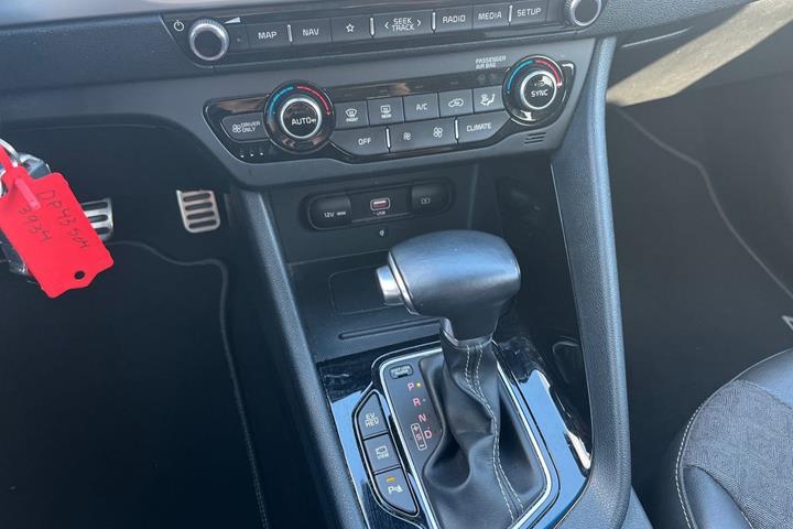 Sort Kia Niro fra 2020