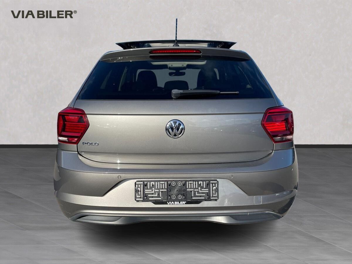 Grå VW Polo fra 2018