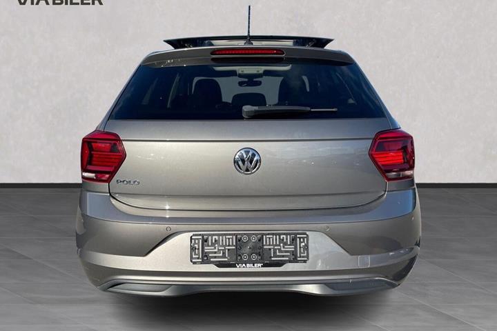 Grå VW Polo fra 2018