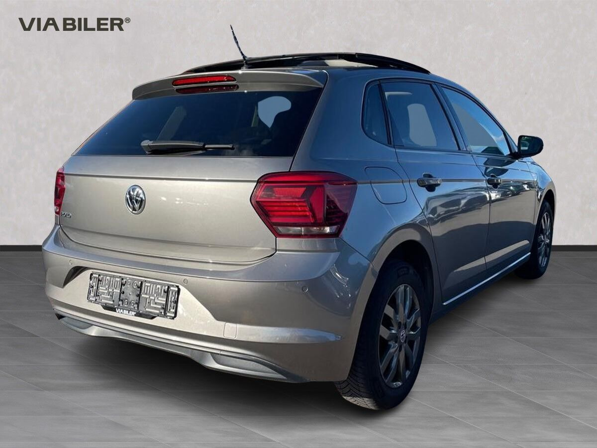 Grå VW Polo fra 2018