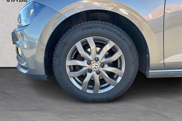 Grå VW Polo fra 2018
