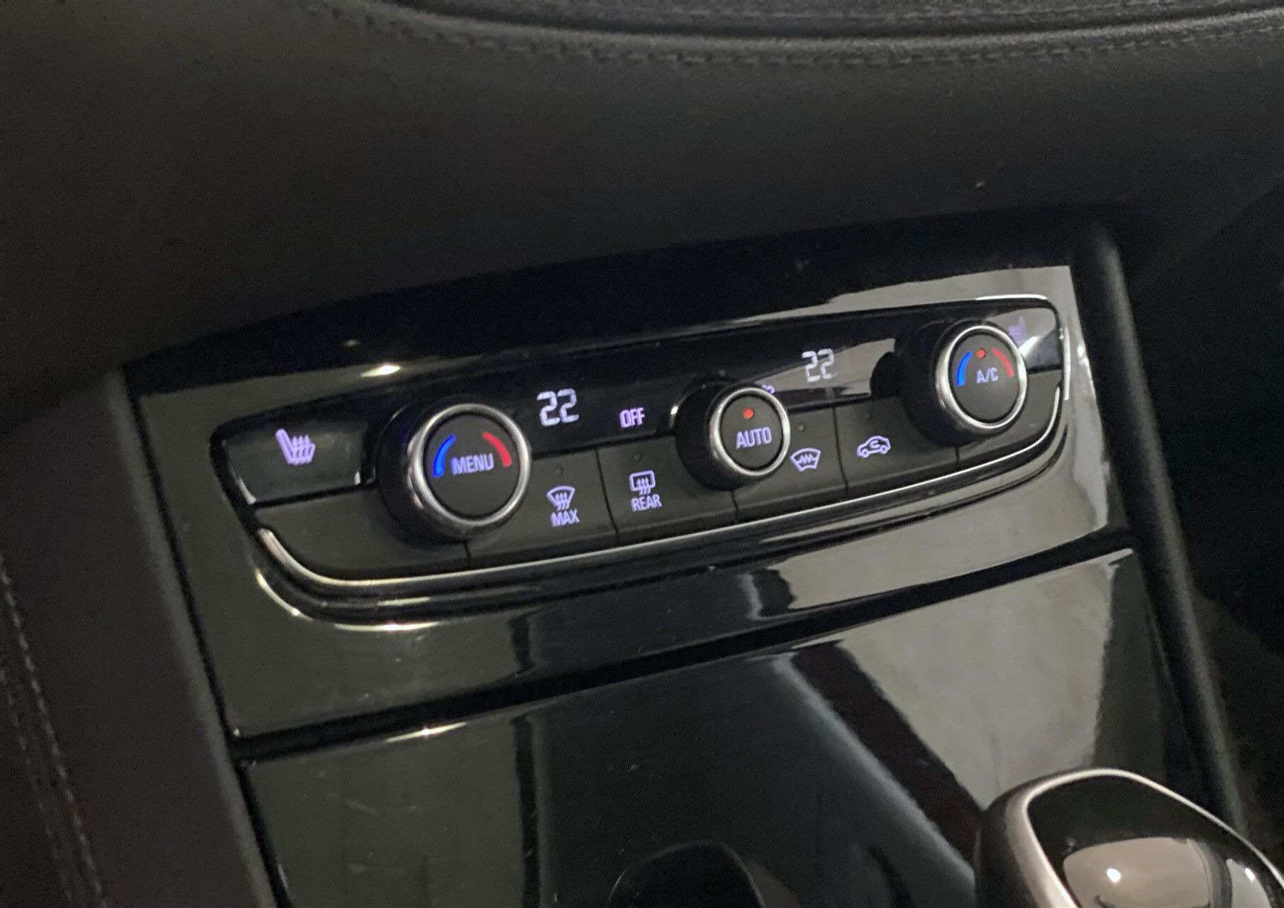 Rød Opel Grandland X fra 2019