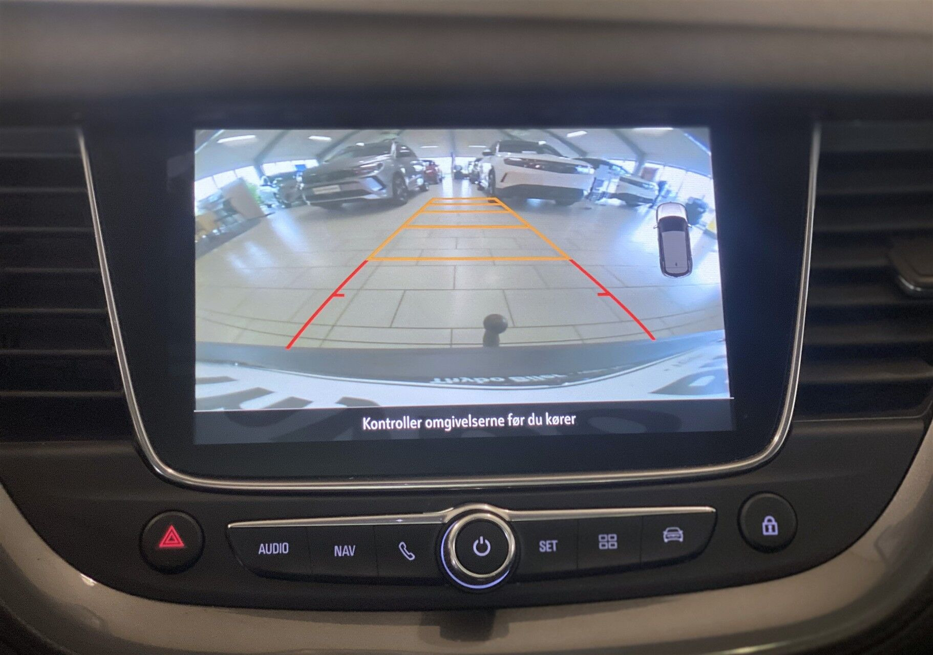 Rød Opel Grandland X fra 2019