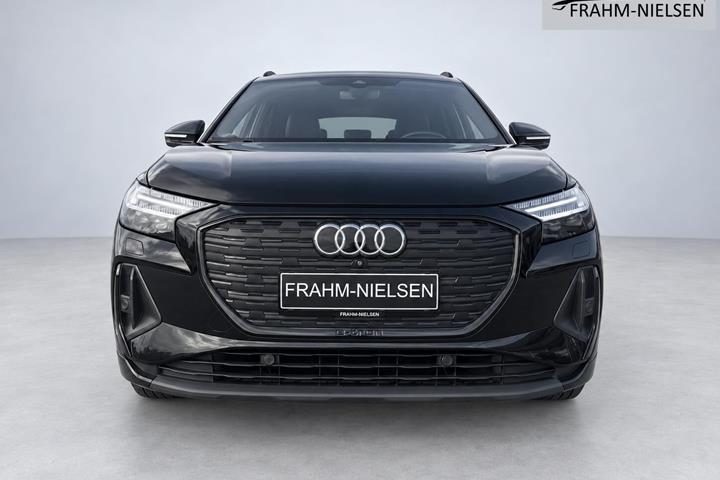 Sort Audi Q4 fra 2024