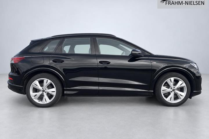 Sort Audi Q4 fra 2024