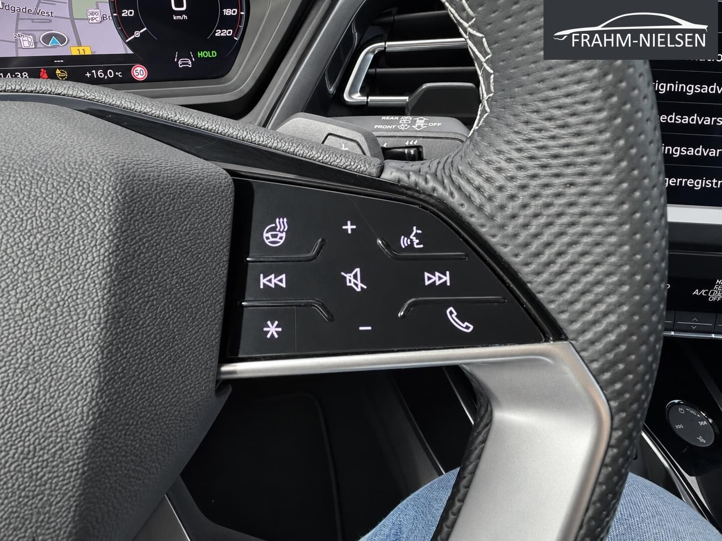 Sort Audi Q4 fra 2024