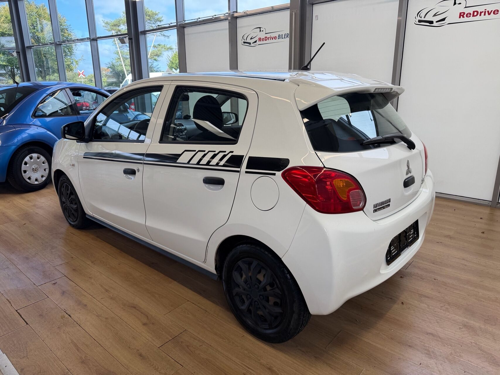 Hvid Mitsubishi Space Star fra 2014