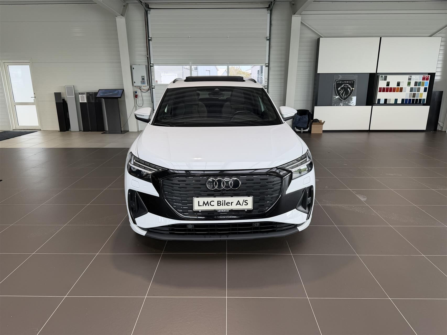 Hvid Audi Q4 fra 2022