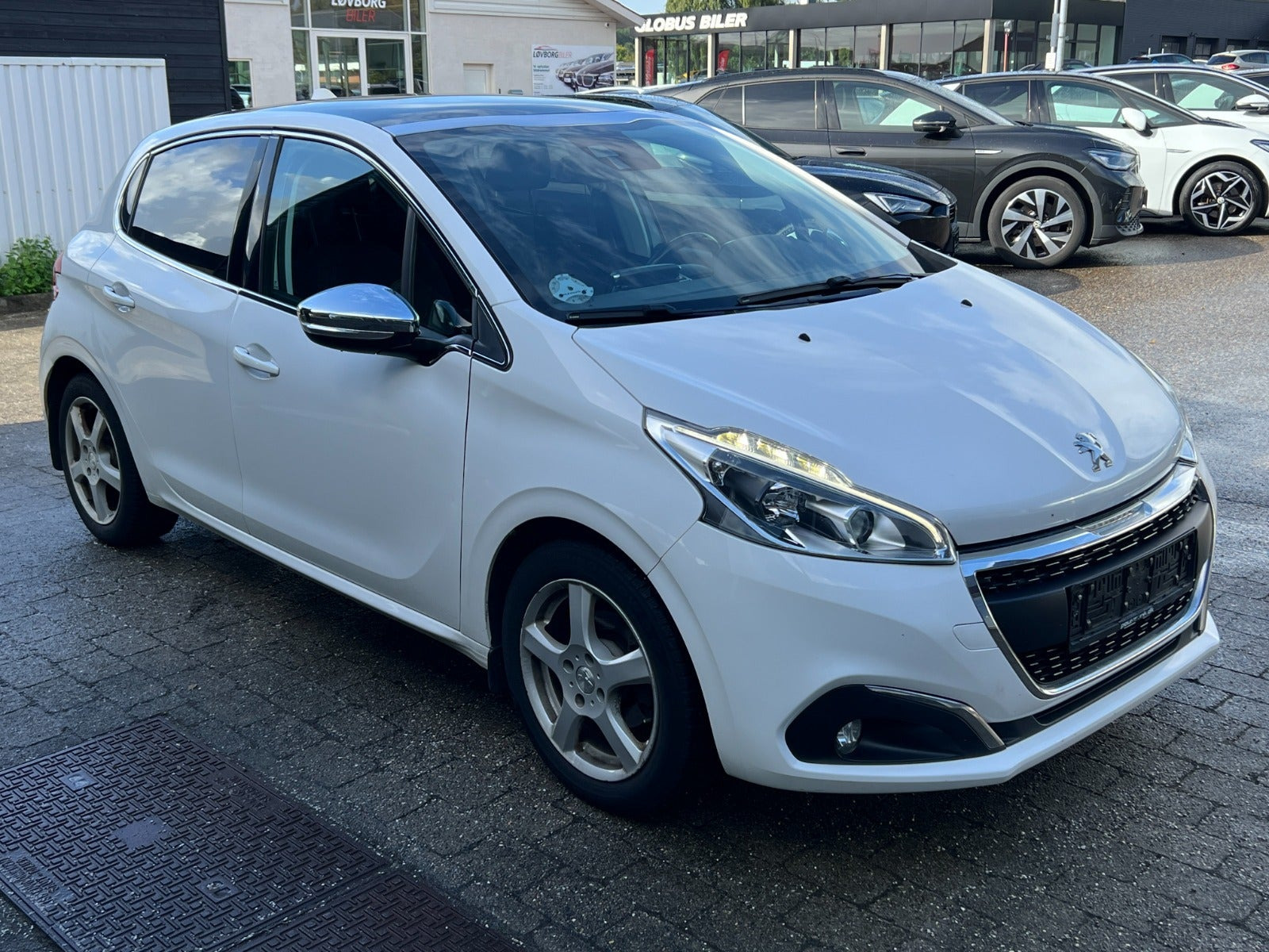 undefined Peugeot 208 fra 2017