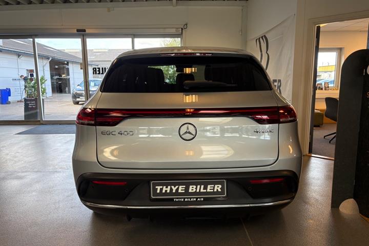Sølv Mercedes EQC400 fra 2020