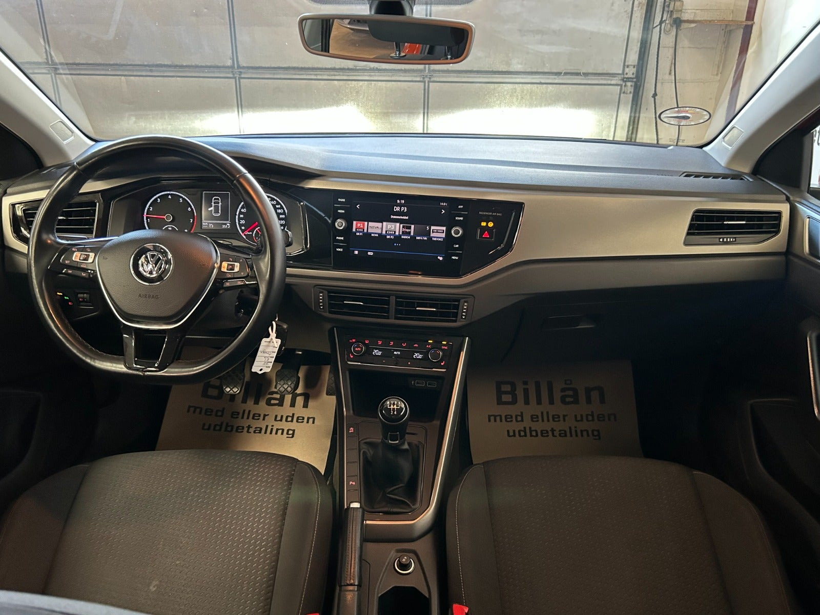 Gul VW Polo fra 2018