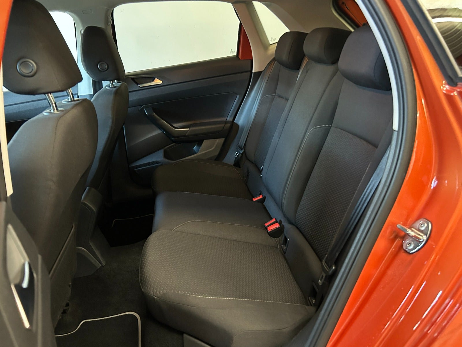 Gul VW Polo fra 2018
