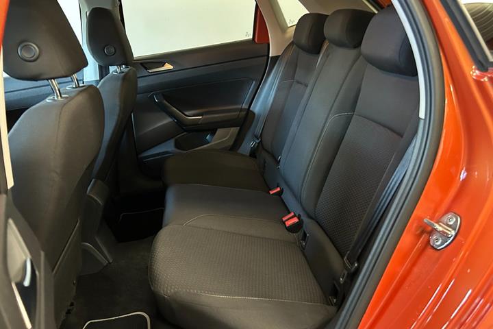 Gul VW Polo fra 2018