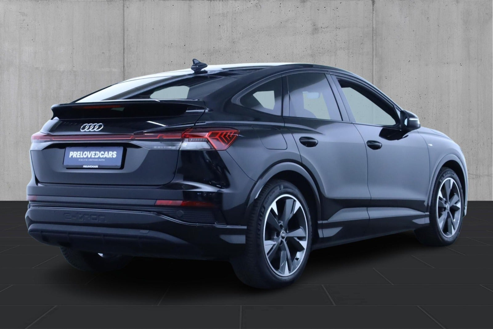 Sort Audi Q4 e-tron fra 2021