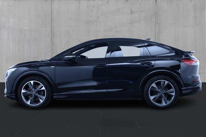 Sort Audi Q4 e-tron fra 2021