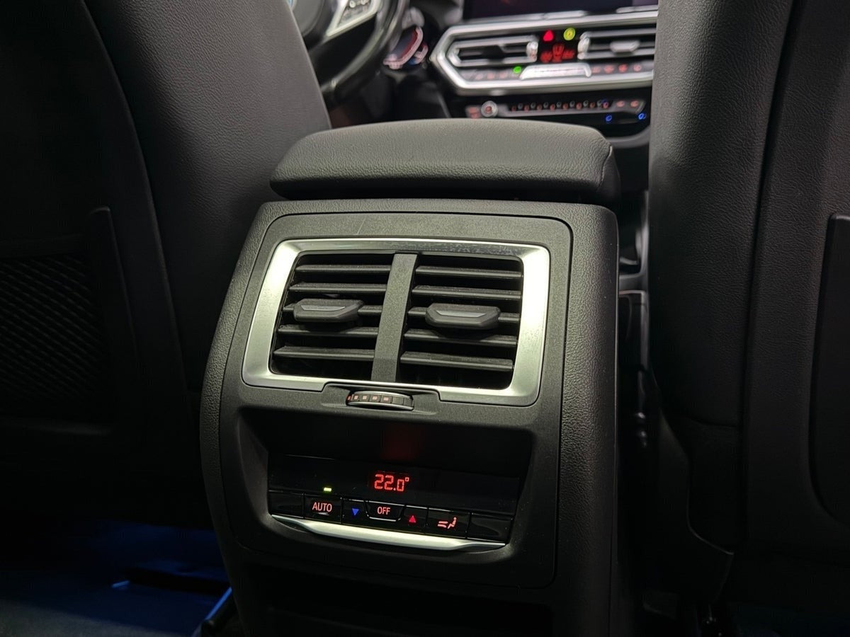 Sort BMW iX3 fra 2022