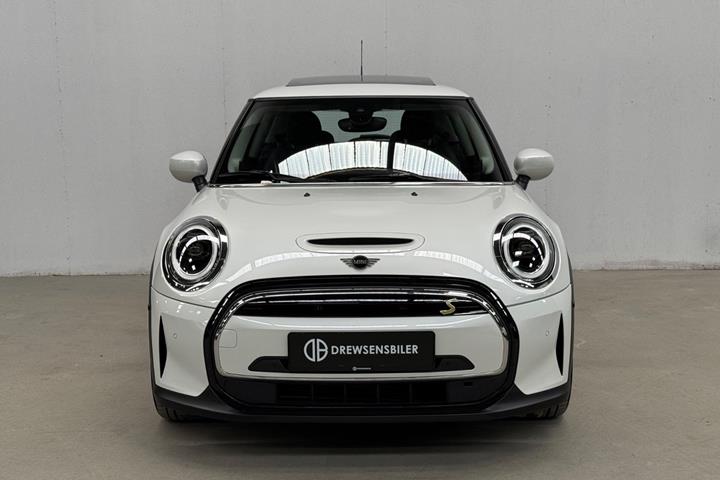 Hvid Mini Cooper SE fra 2023