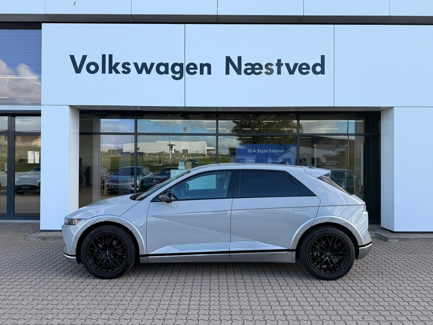 Grå Hyundai Ioniq 5 fra 2022