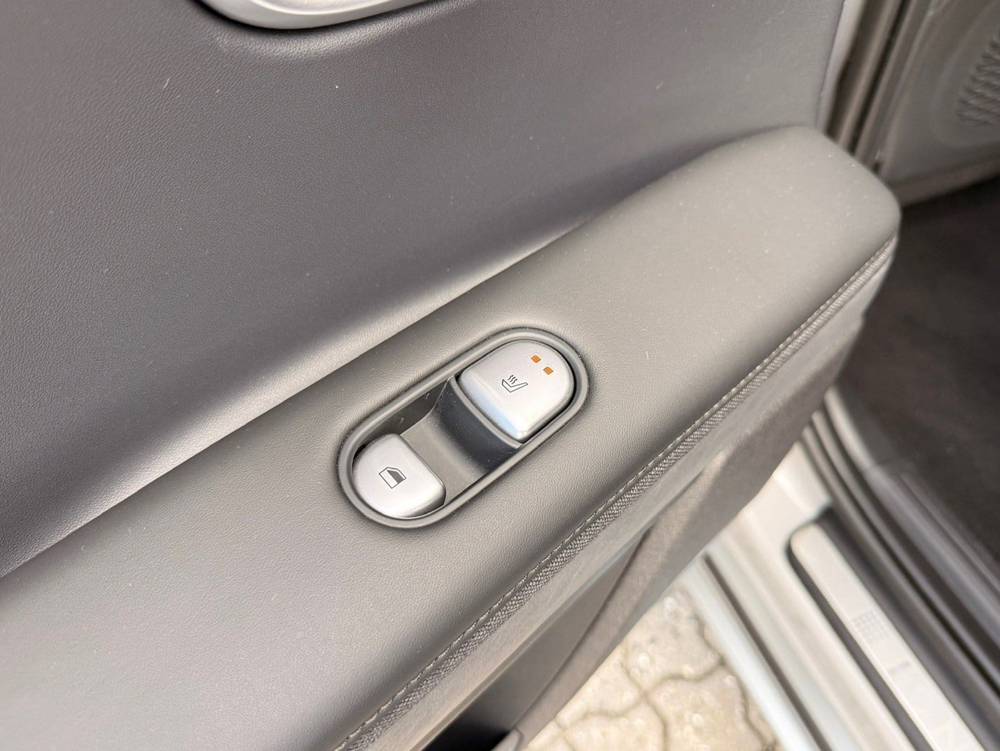 Grå Hyundai Ioniq 5 fra 2022