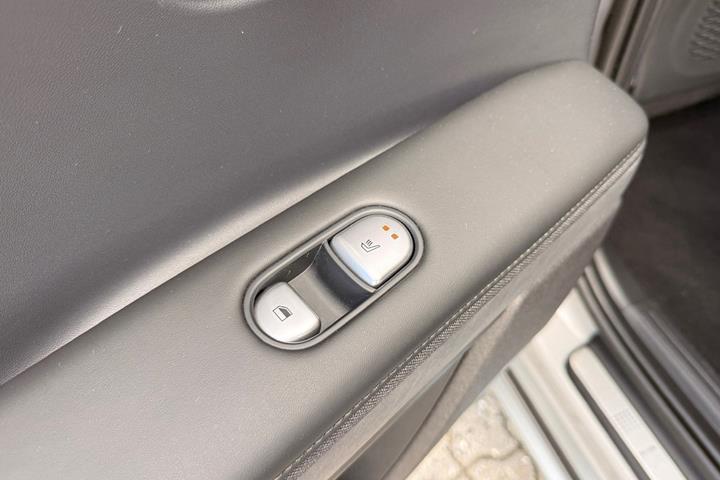 Grå Hyundai Ioniq 5 fra 2022