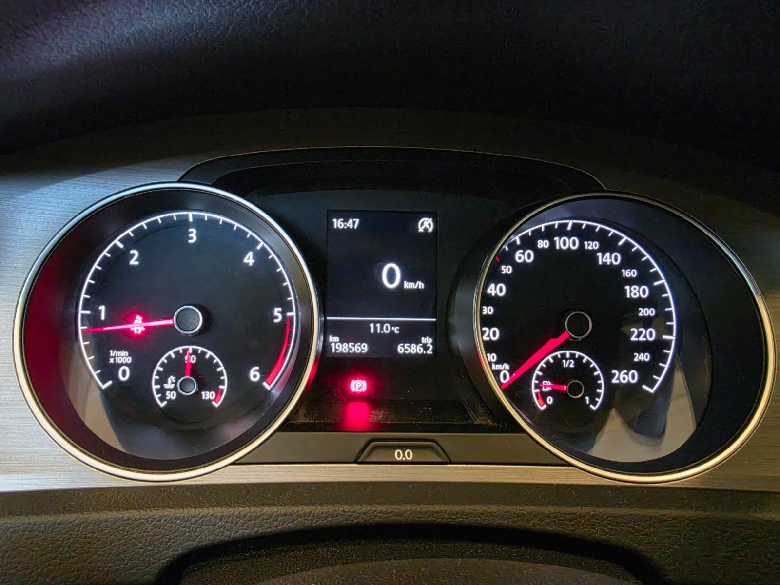 Hvid VW Golf VII fra 2015
