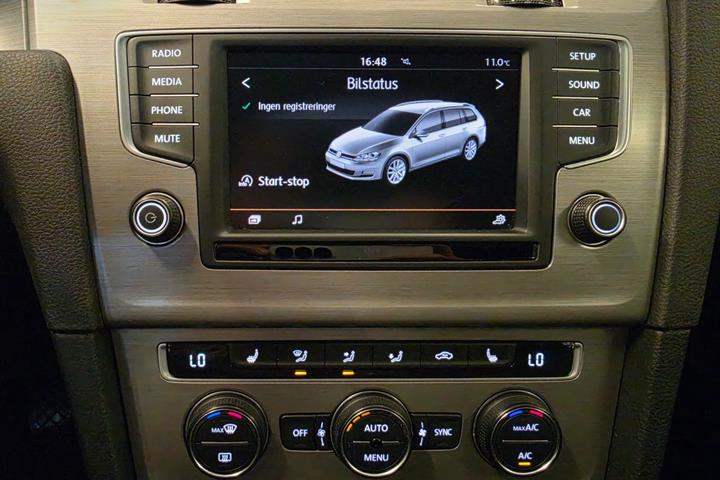 Hvid VW Golf VII fra 2015