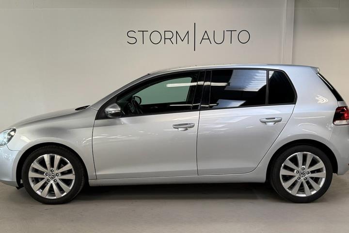 Sølv VW Golf VI fra 2009