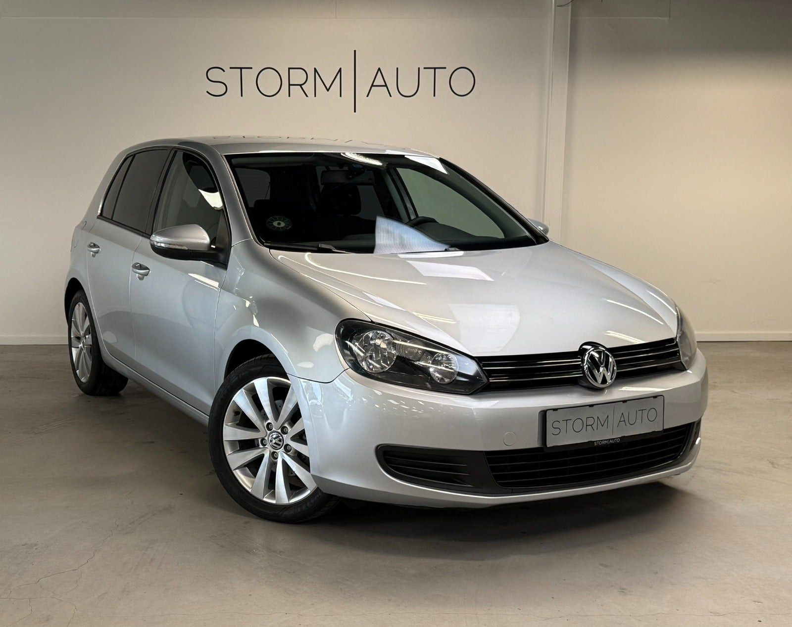Sølv VW Golf VI fra 2009