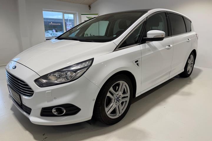 Hvid Ford S-MAX fra 2017