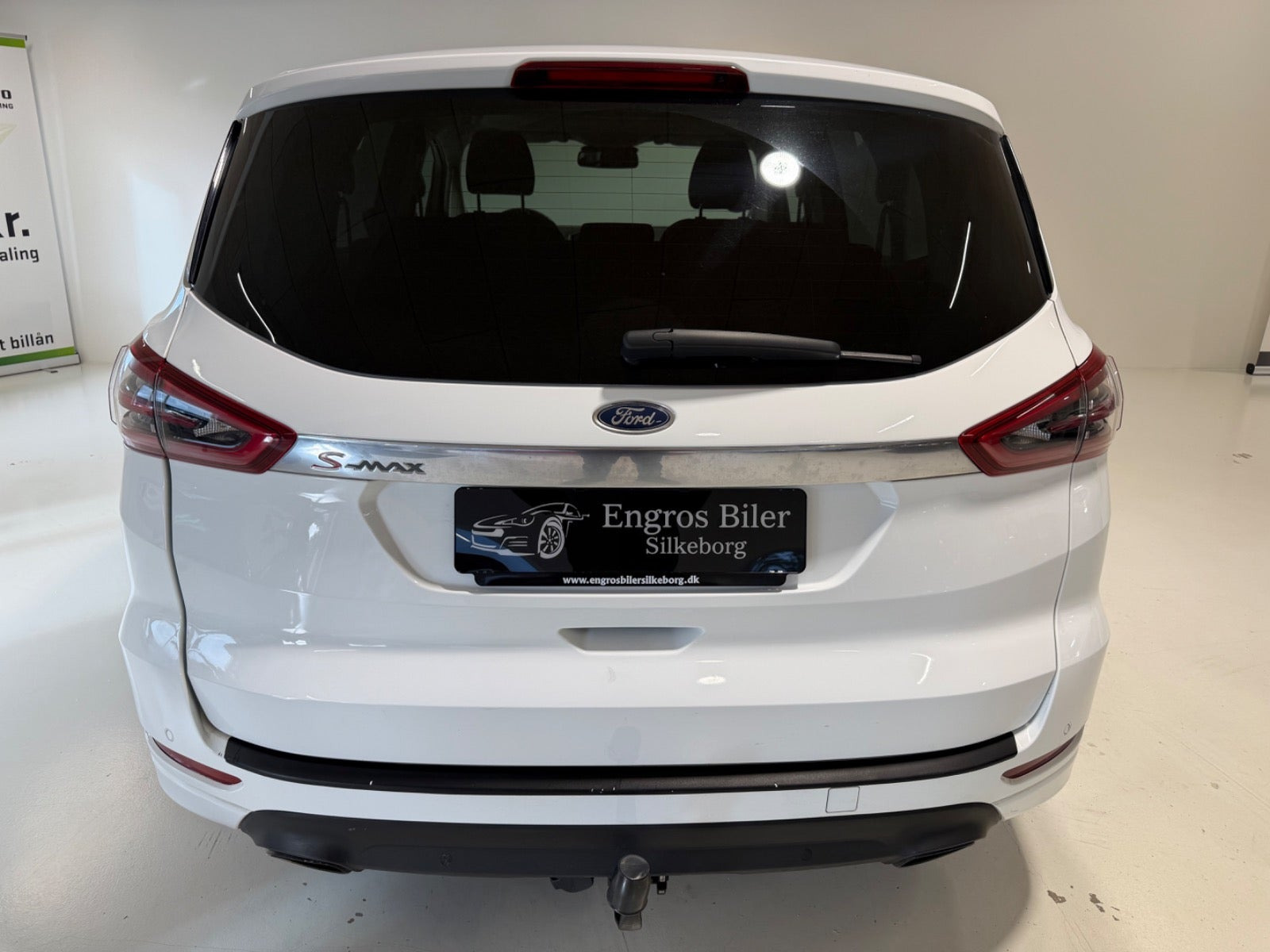 Hvid Ford S-MAX fra 2017
