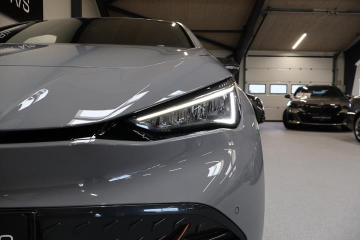Grå Cupra Born fra 2022