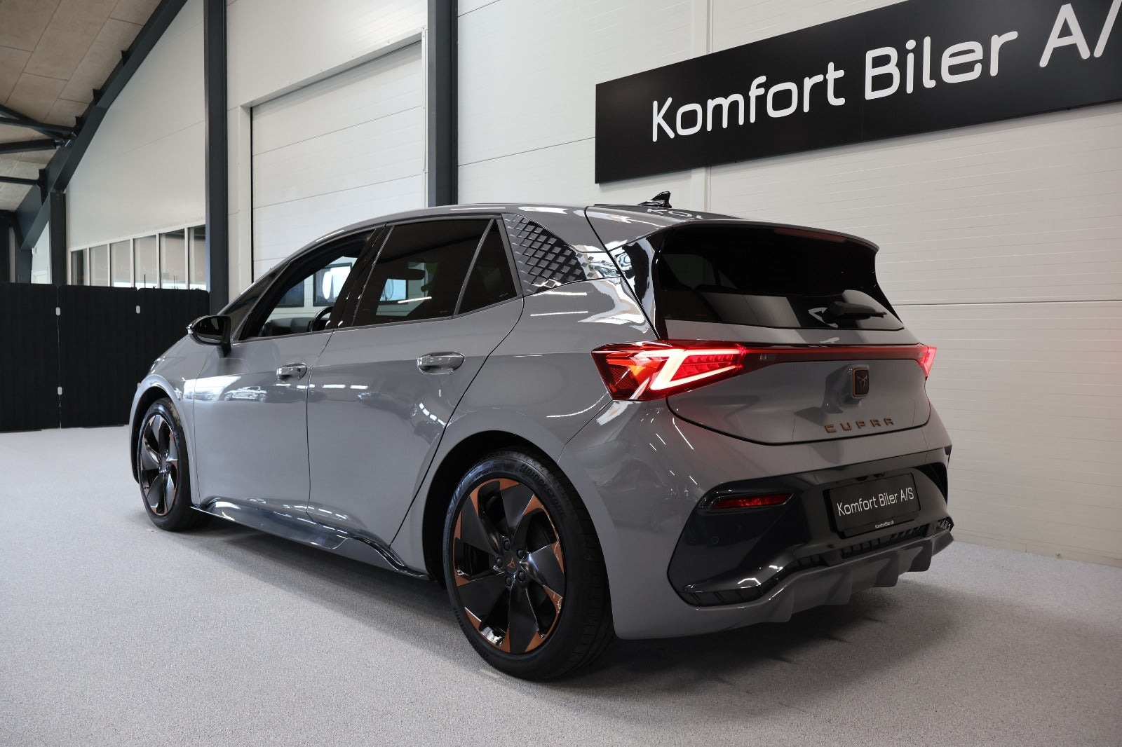 Grå Cupra Born fra 2022