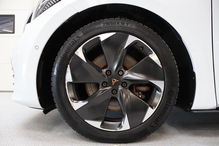 Hvid Cupra Born fra 2023