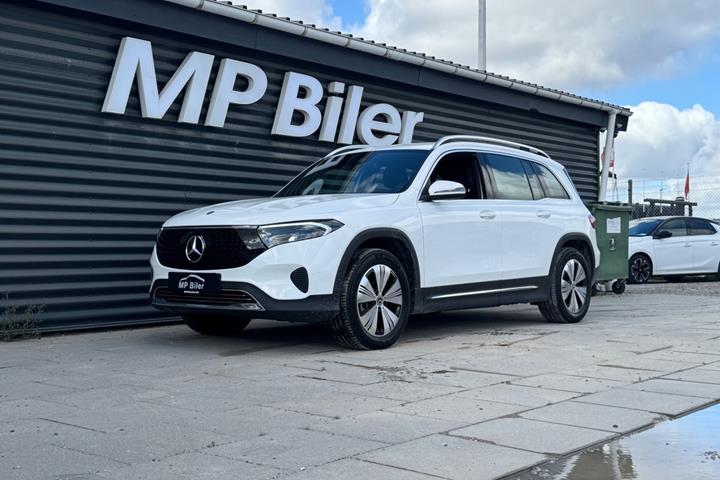 Hvid Mercedes EQB300 fra 2024