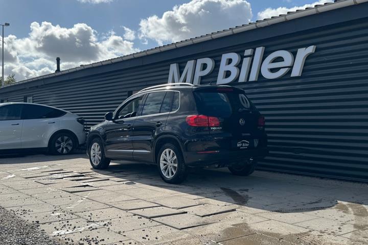 Sort VW Tiguan fra 2015