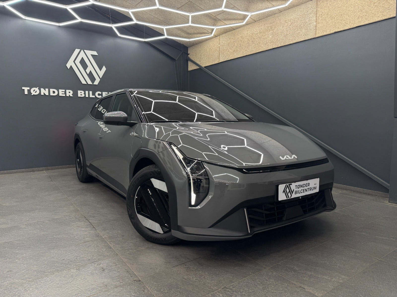 Kia EV4 81 Long Range Upgrade Fastback