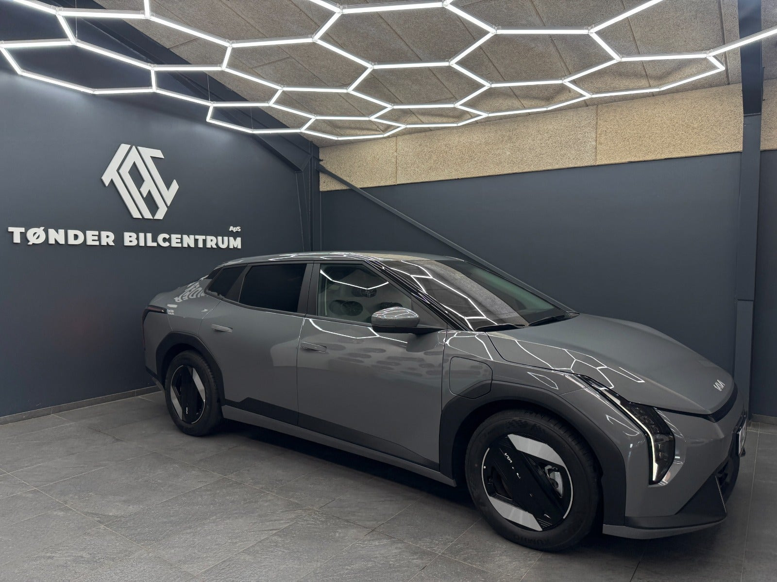 Grå Kia EV4 fra 2026